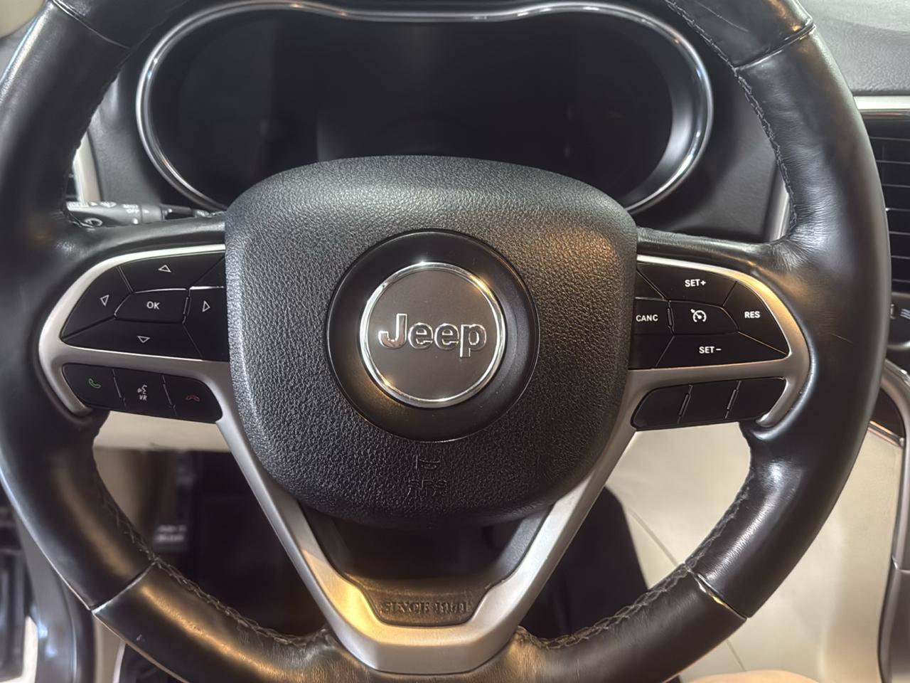 Used 2018 Jeep Grand Cherokee Limited w/ Luxury Group II AWD/4WD image 13