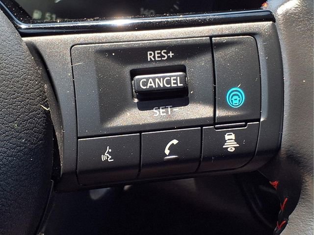 Used 2025 Nissan Kicks SR AWD/4WD image 19