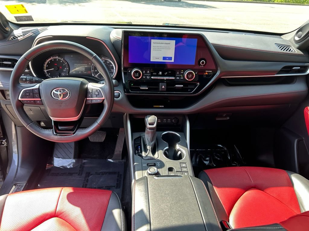 Certified 2024 Toyota Highlander XSE AWD/4WD image 12
