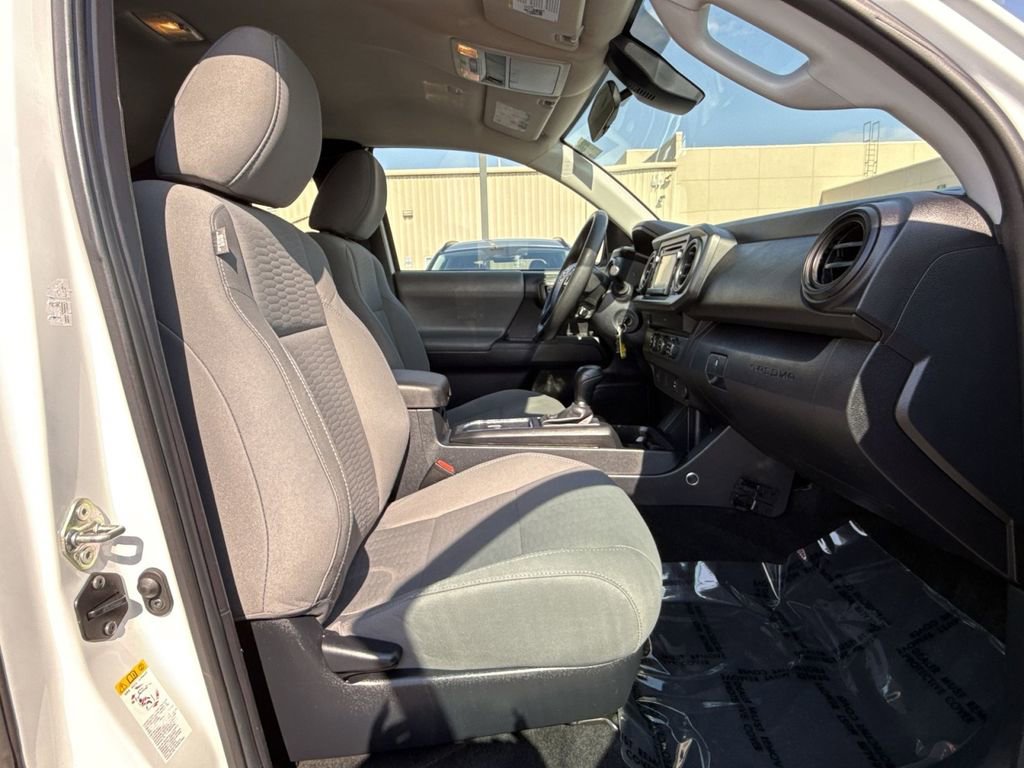 Used 2019 Toyota Tacoma SR image 23