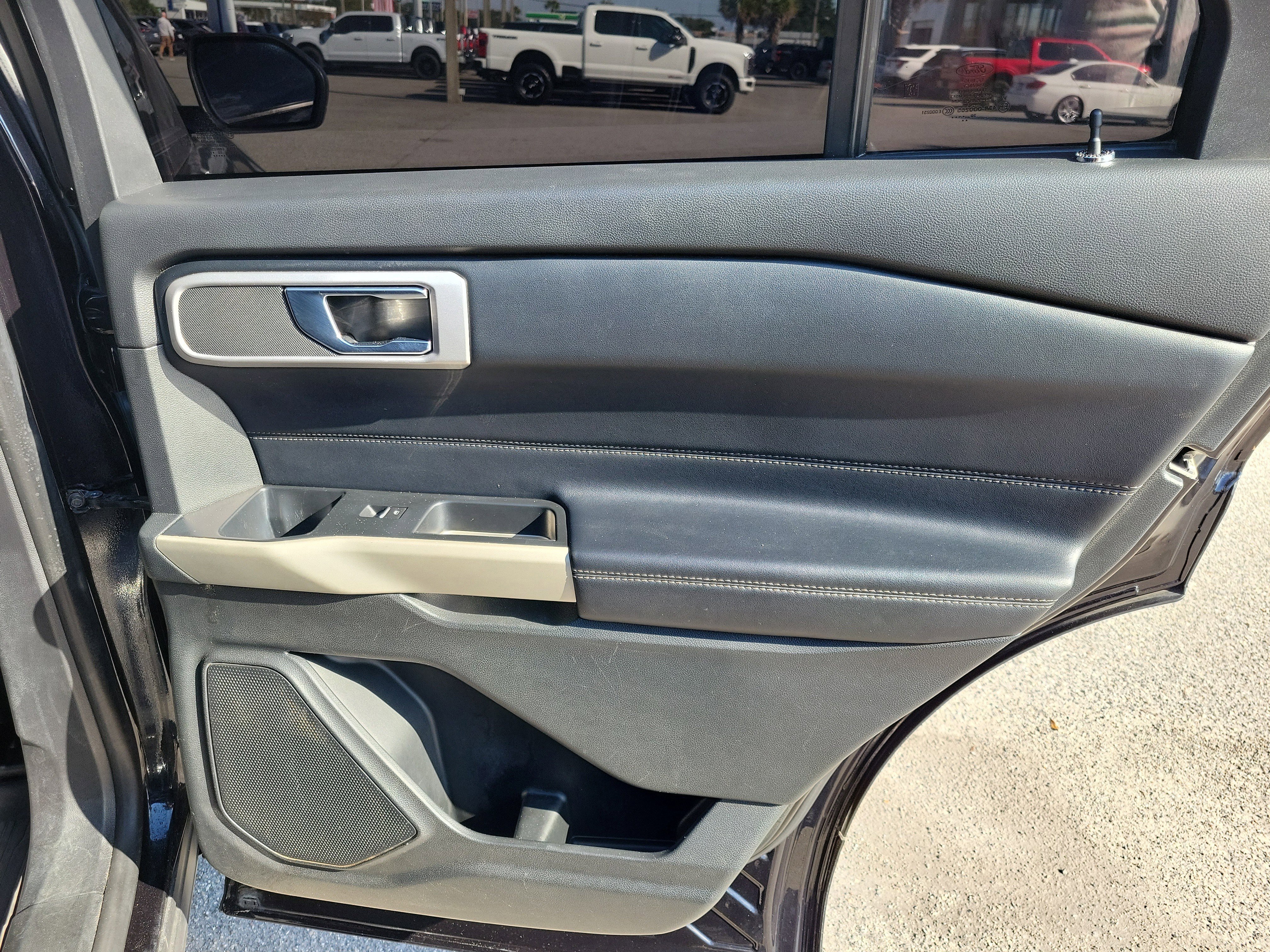 Certified 2021 Ford Explorer XLT w/ Equipment Group 202A image 26