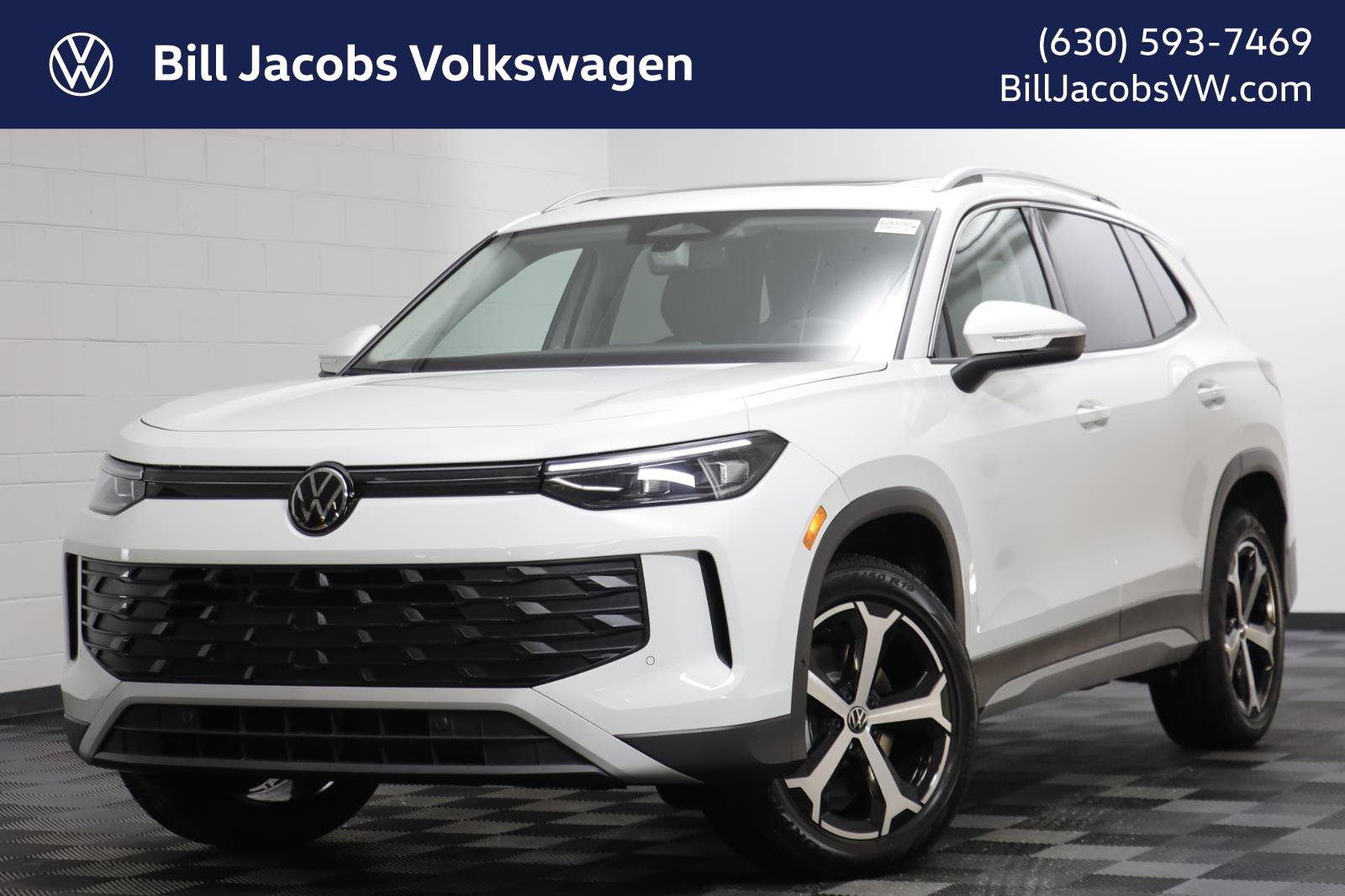 New 2026 Volkswagen Tiguan SE image 1