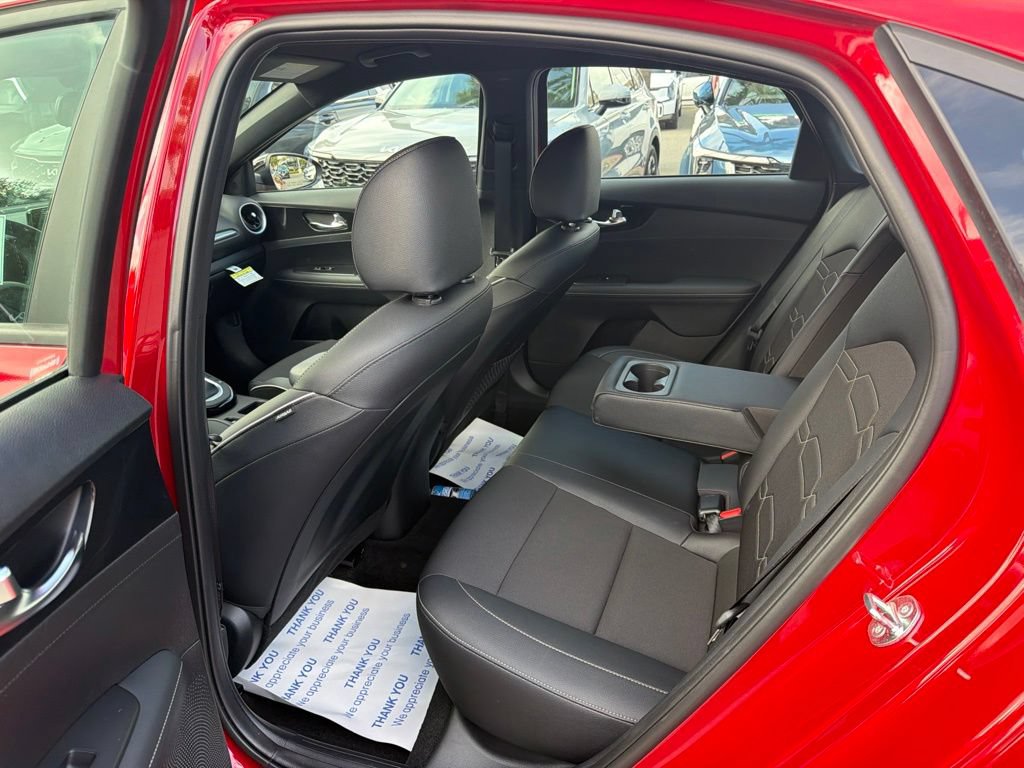 Certified 2024 Kia Forte GT-Line FWD image 4