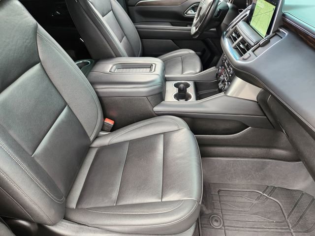 Used 2022 Chevrolet Suburban Z71 w/ Z71 Off-Road Package AWD/4WD image 16