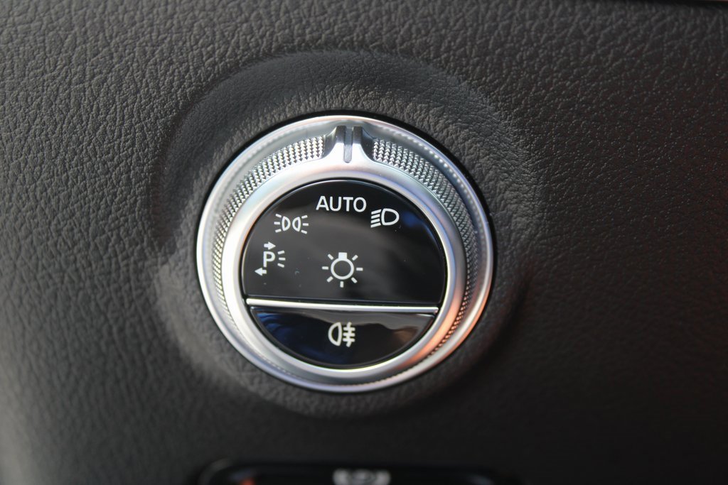 Certified 2024 Mercedes-Benz C 300 4MATIC Sedan image 24
