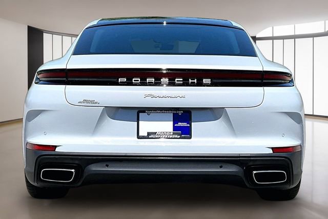 Used 2025 Porsche Panamera RWD image 5