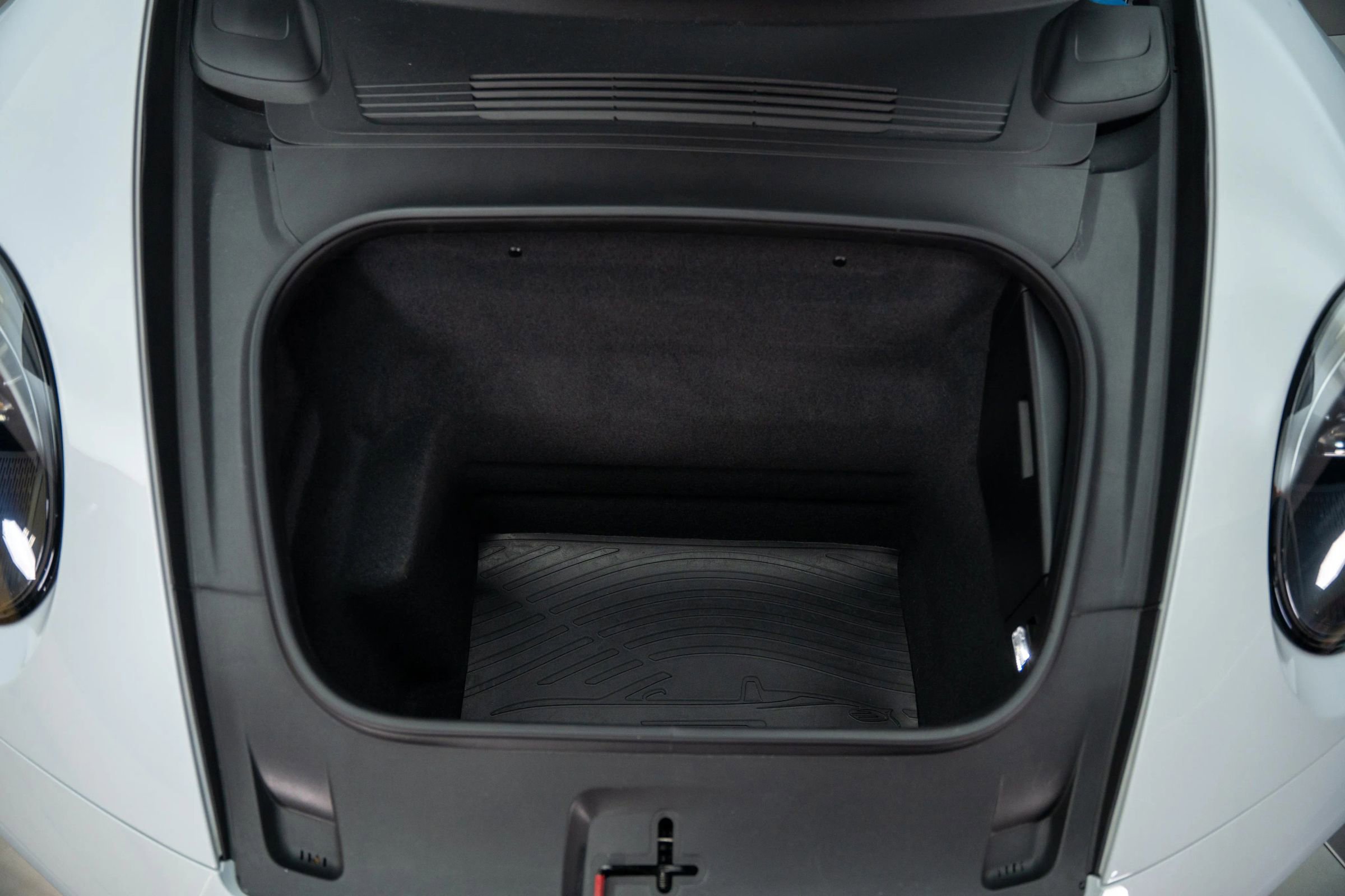 Used 2022 Porsche 911 Turbo S image 15