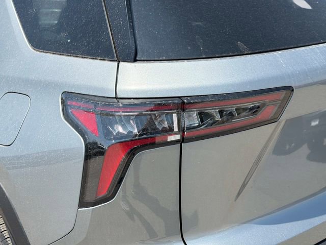 New 2026 Chevrolet Equinox LT w/ Safety and Technology Package FWD image 11