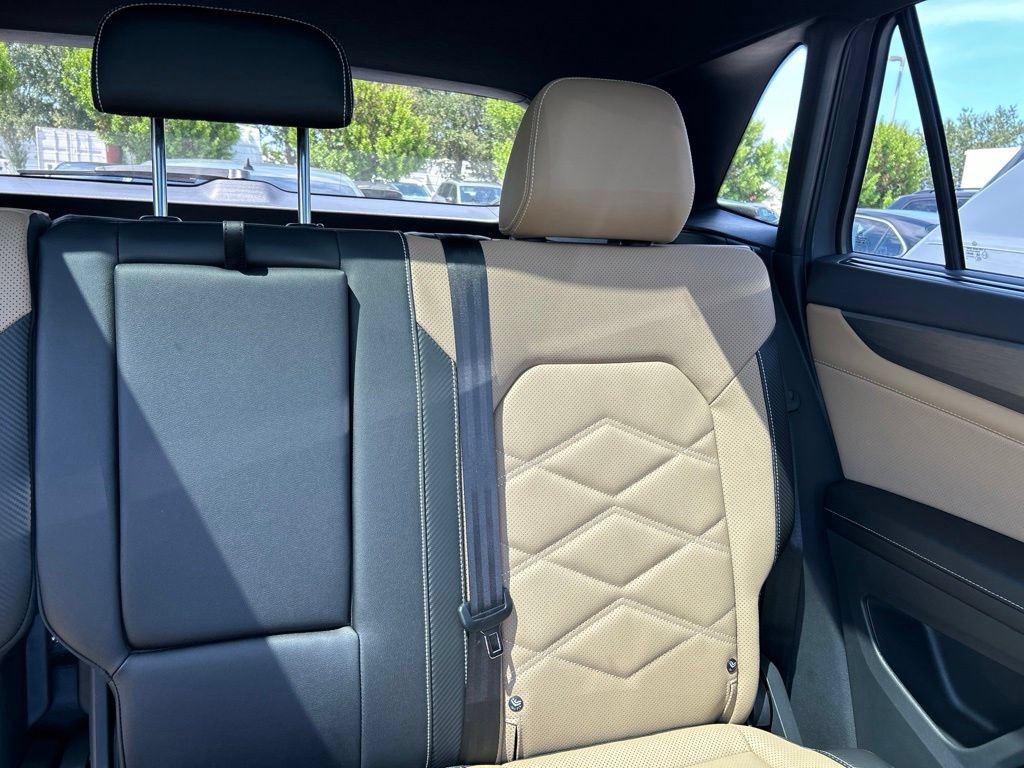 New 2026 Volkswagen Atlas Cross Sport SE FWD image 14