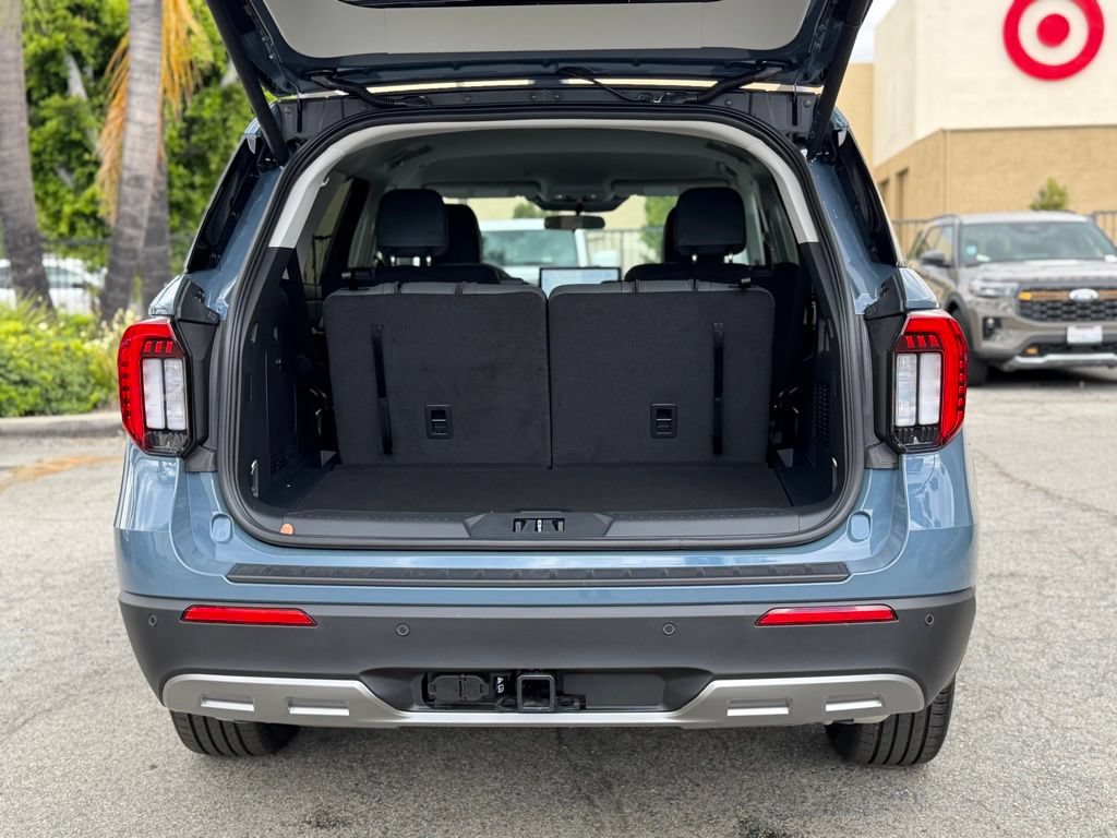 New 2026 Ford Explorer Active w/ Active Comfort Package RWD image 13