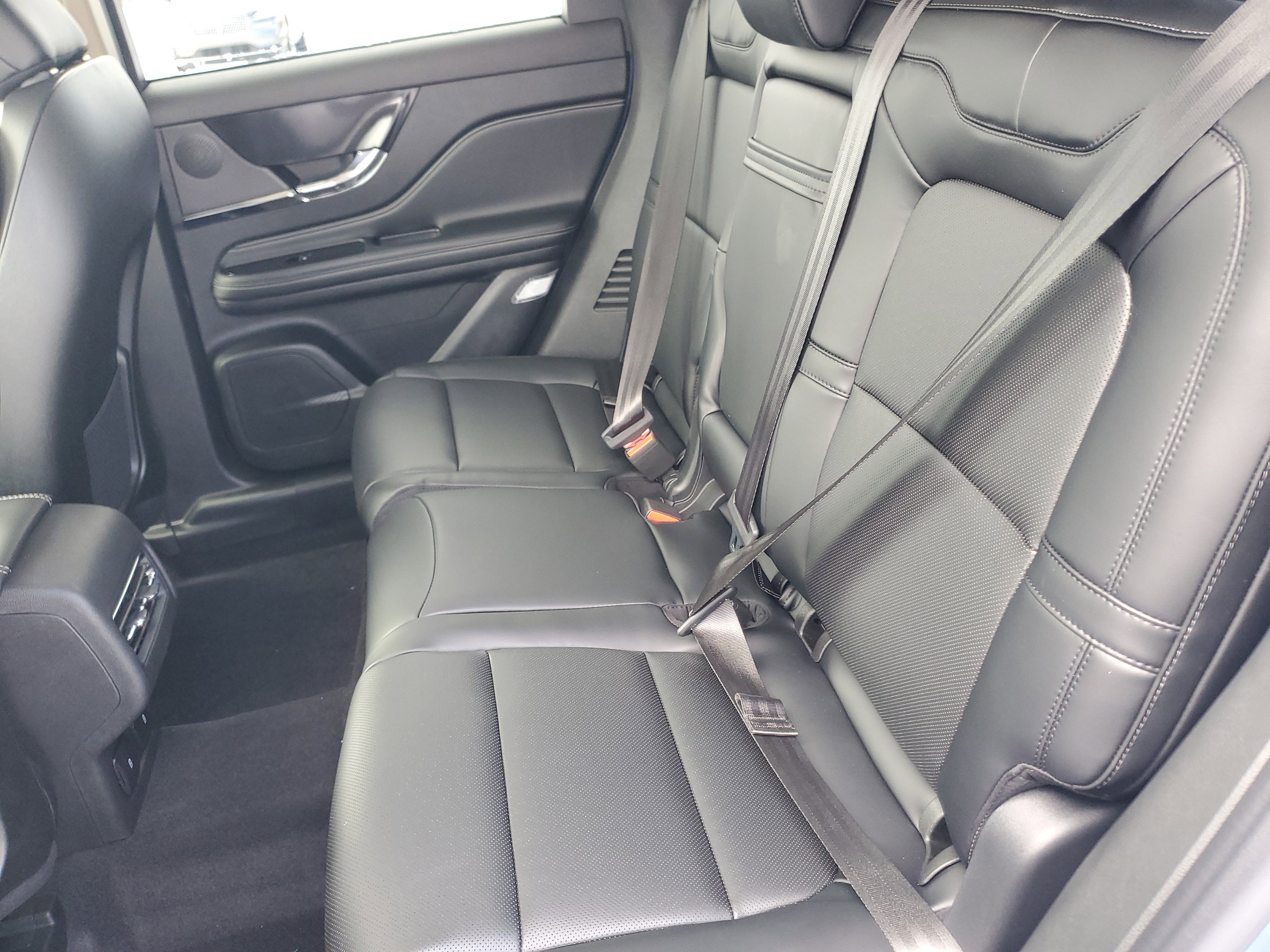 New 2026 Lincoln Corsair Premiere image 28