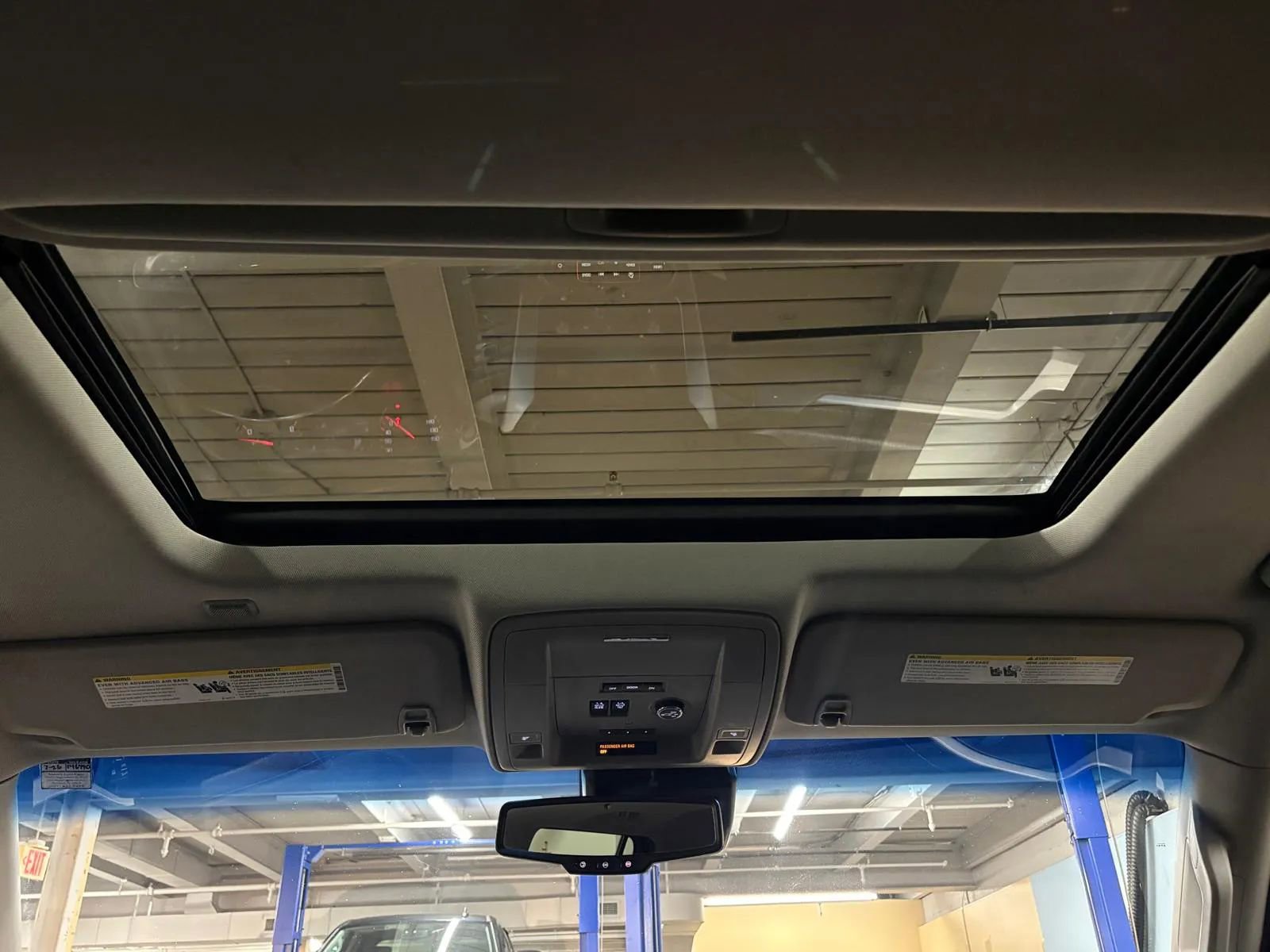Used 2015 GMC Yukon SLT image 11