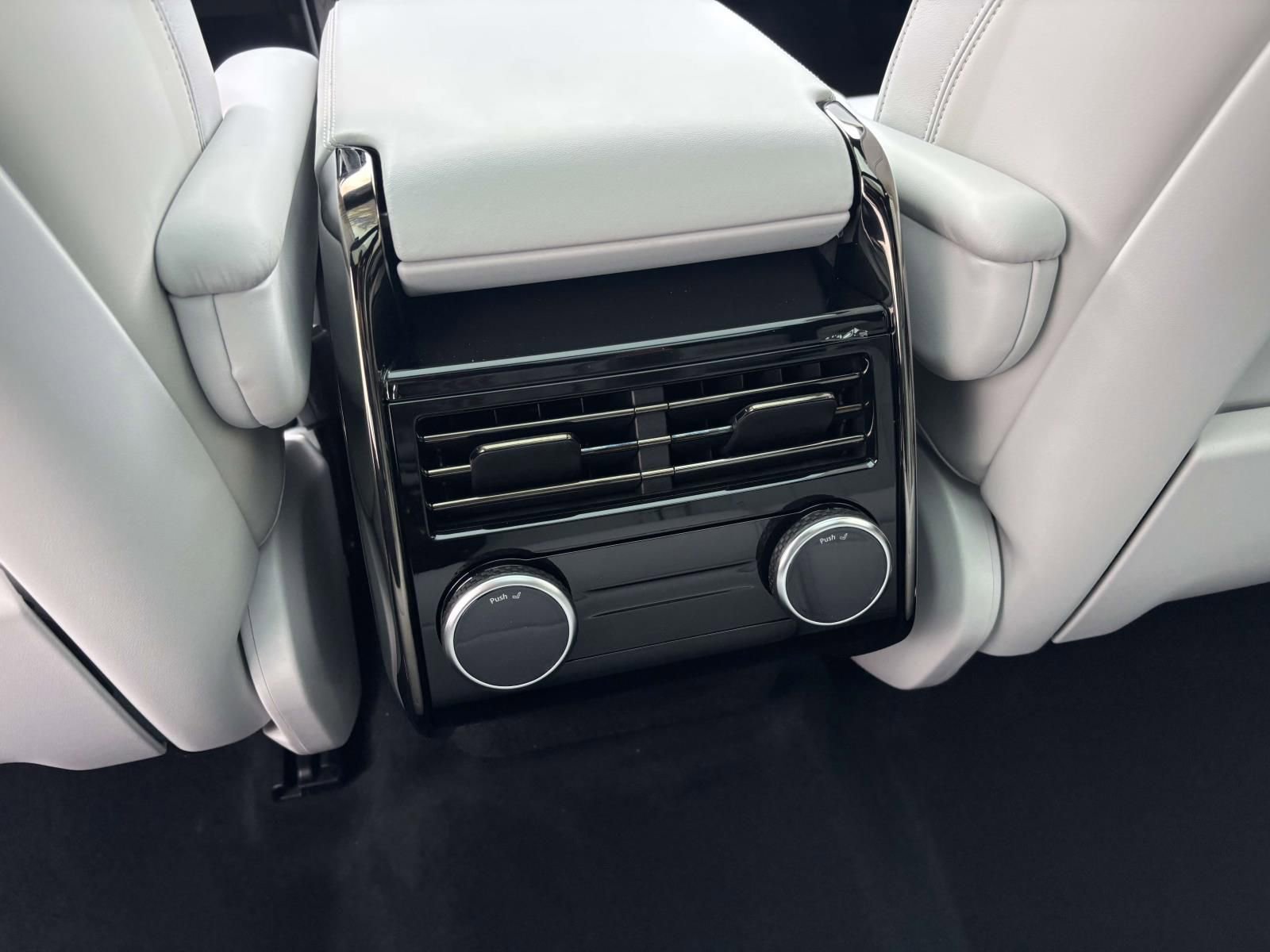 New 2026 Land Rover Range Rover Sport SE image 26