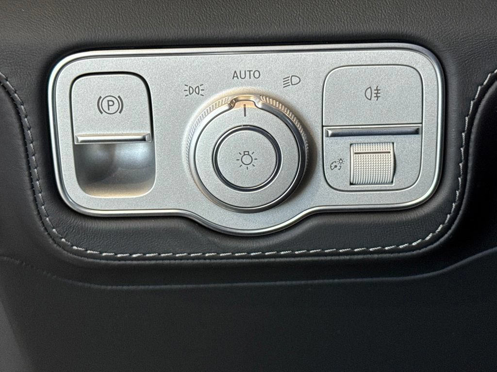 New 2026 Mercedes-Benz Maybach GLS 600 4MATIC image 24