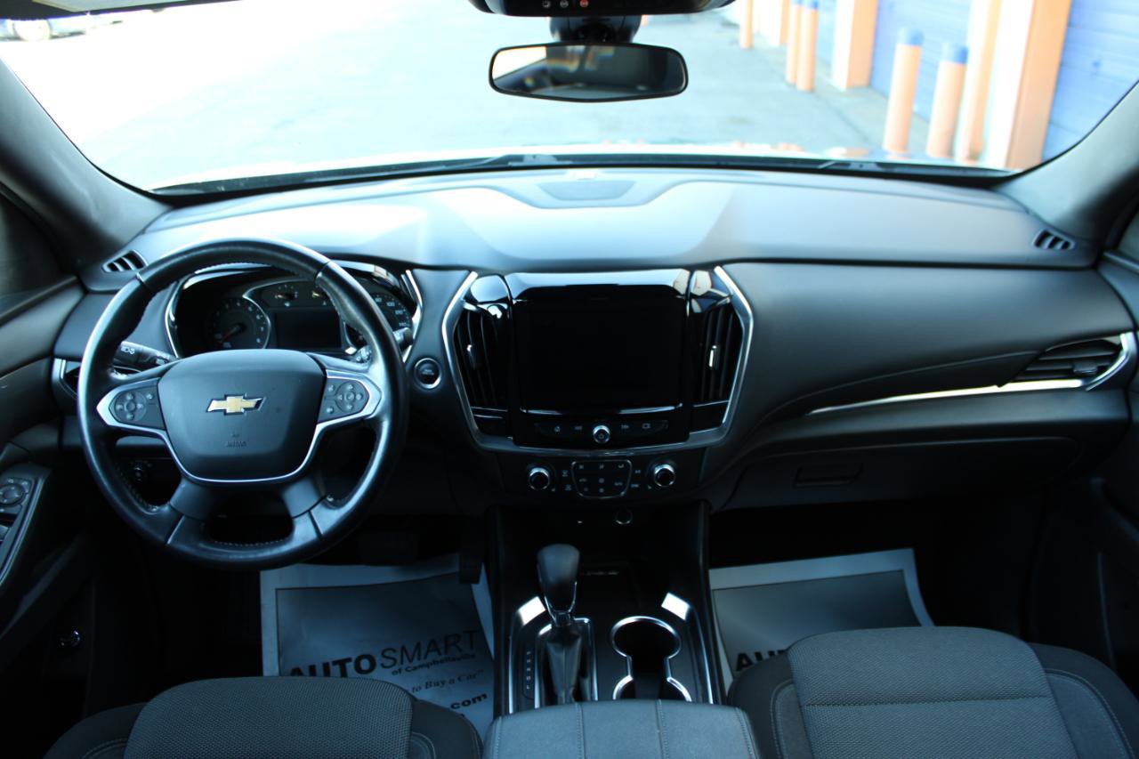 Used 2022 Chevrolet Traverse LT image 42