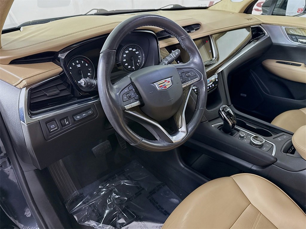 Used 2020 Cadillac XT6 Premium Luxury w/ Platinum Package image 18