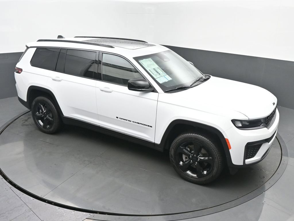 New 2026 Jeep Grand Cherokee L Limited w/ Limited Altitude Package AWD/4WD image 43