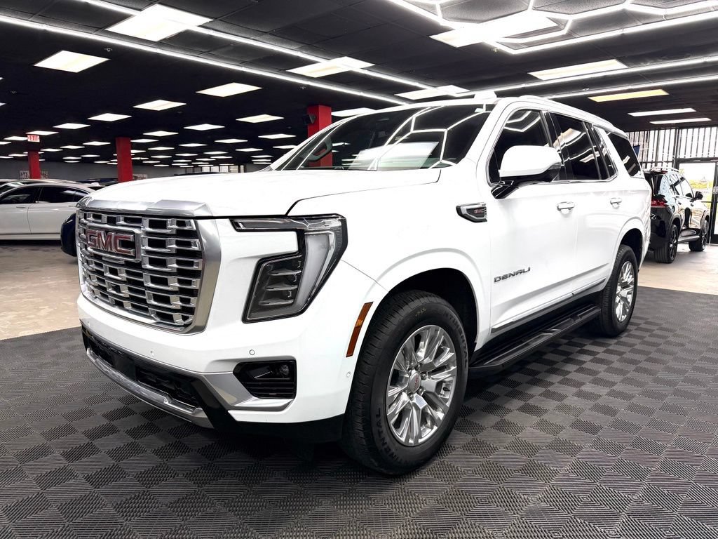 Used 2025 GMC Yukon Denali AWD/4WD image 7