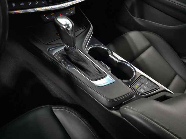 Certified 2025 Cadillac CT4 Luxury image 36
