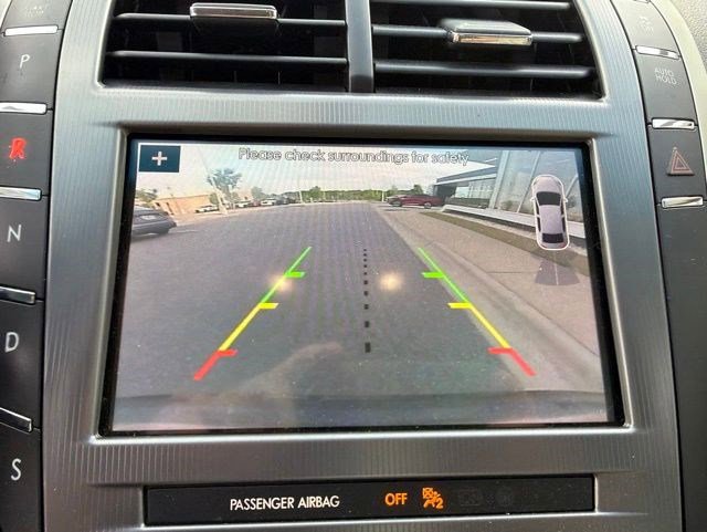 Used 2018 Lincoln MKZ Premiere FWD image 16