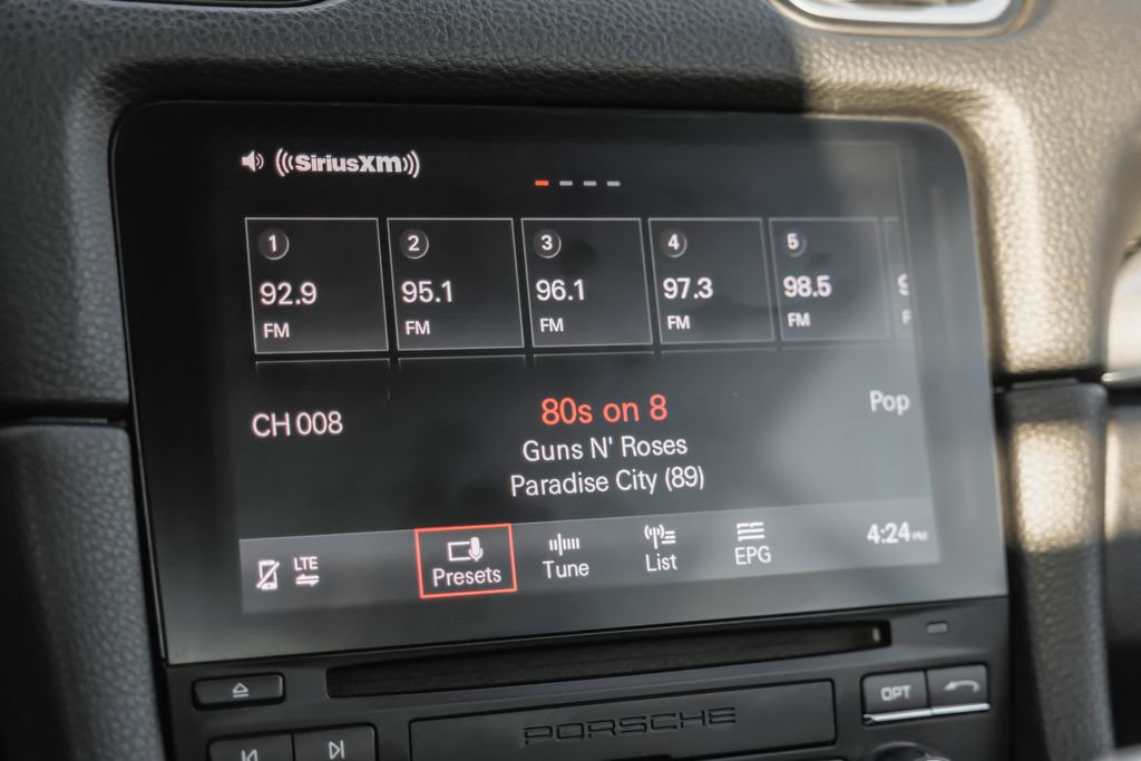 Used 2018 Porsche 718 Cayman S image 26