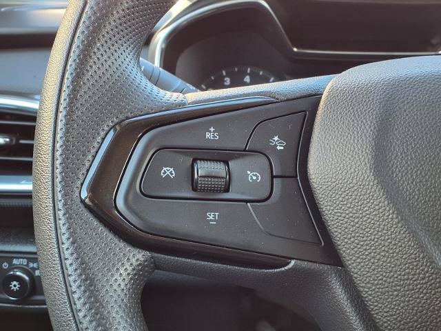 Used 2022 Chevrolet TrailBlazer LT FWD image 11