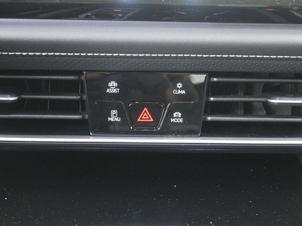 Used 2025 Volkswagen Atlas SEL Premium R-Line image 34