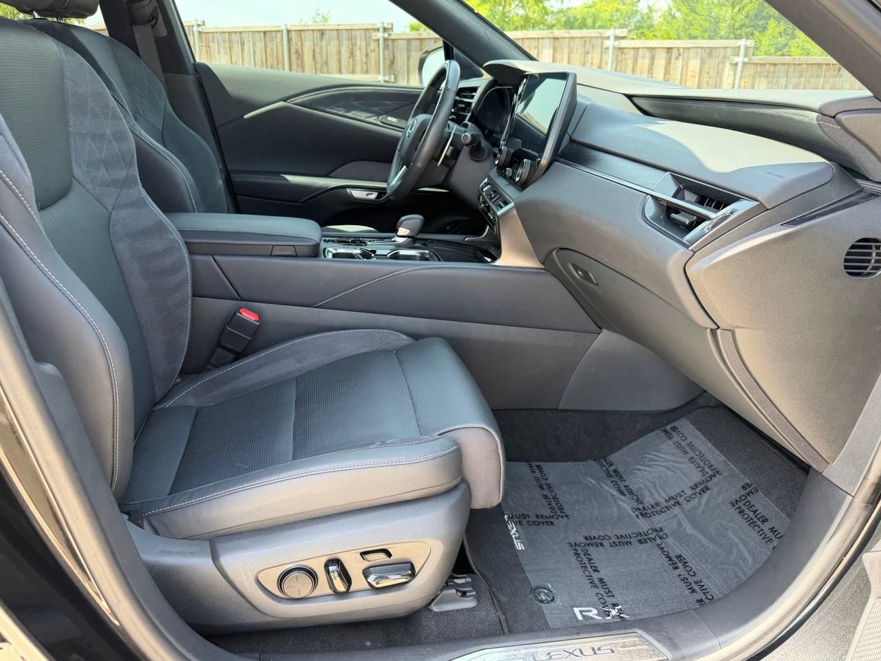 Used 2024 Lexus RX 350 FWD w/ Convenience Package image 36