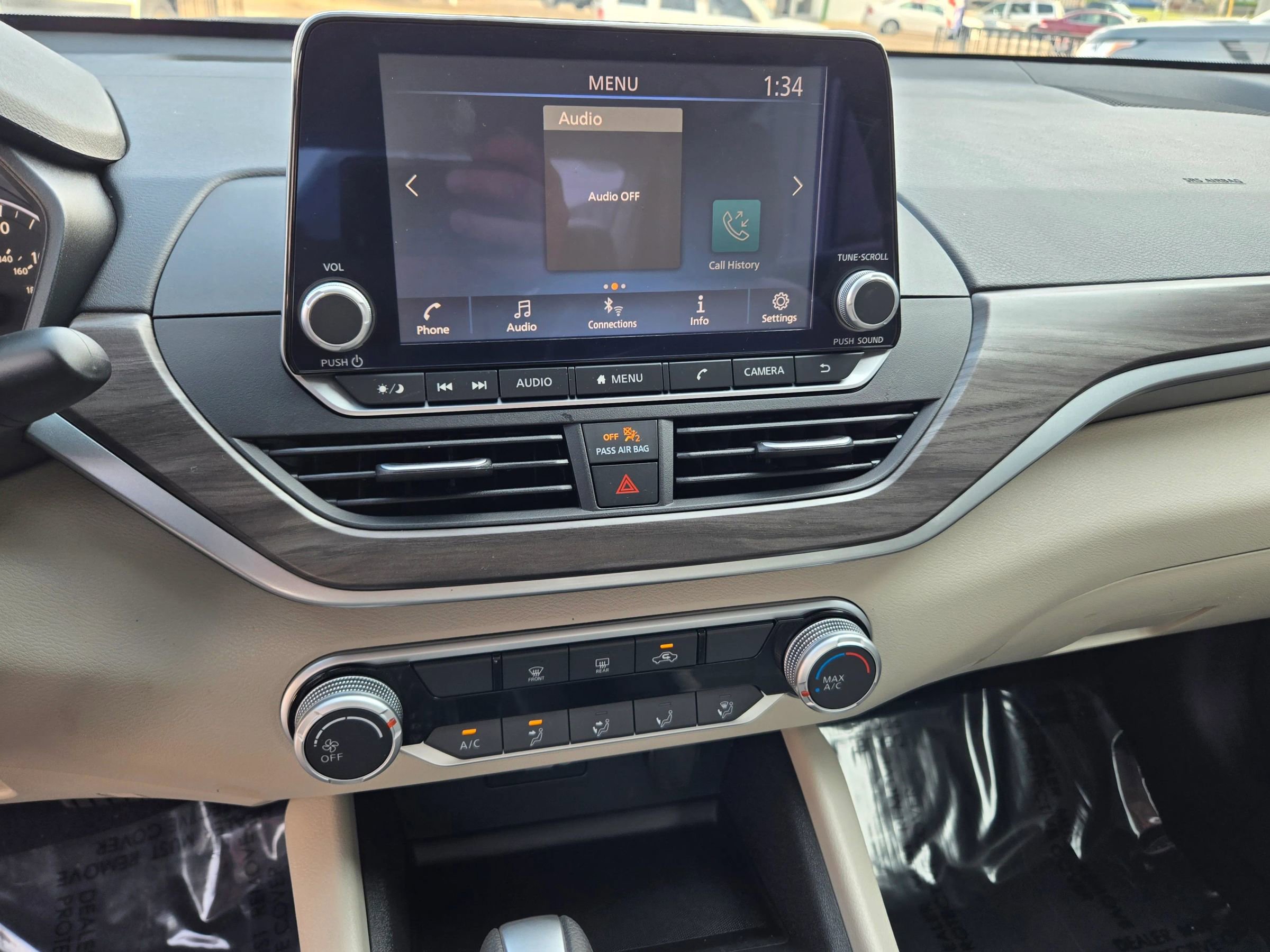 Used 2025 Nissan Altima 2.5 SV image 35