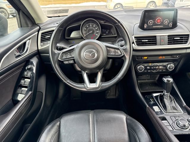 Used 2018 MAZDA MAZDA3 Touring image 13