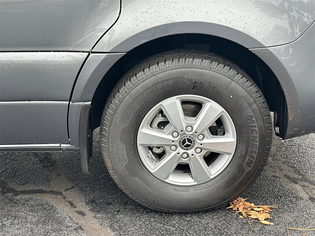 Used 2023 Mercedes-Benz Sprinter 2500 image 13