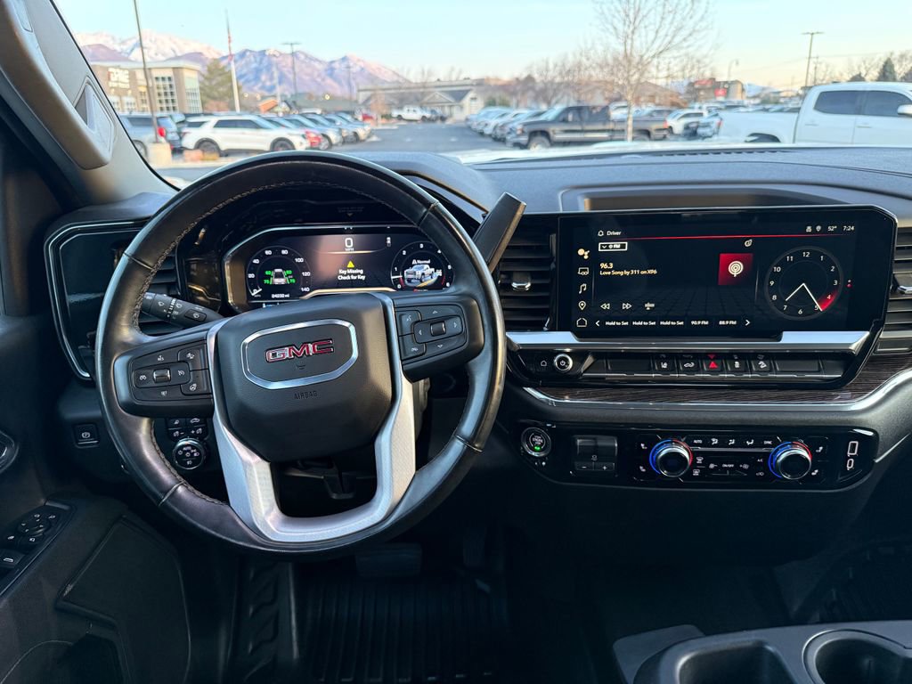 Used 2024 GMC Sierra 3500 SLE image 28