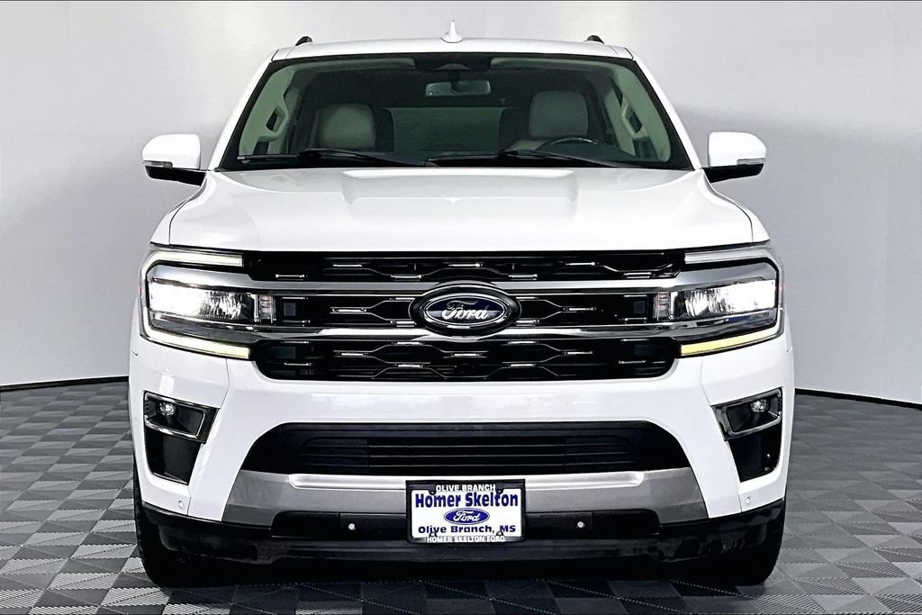 Used 2022 Ford Expedition Max Limited RWD image 3