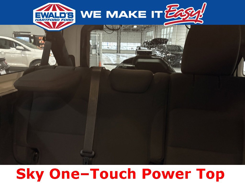 Used 2019 Jeep Wrangler Unlimited Sahara image 22