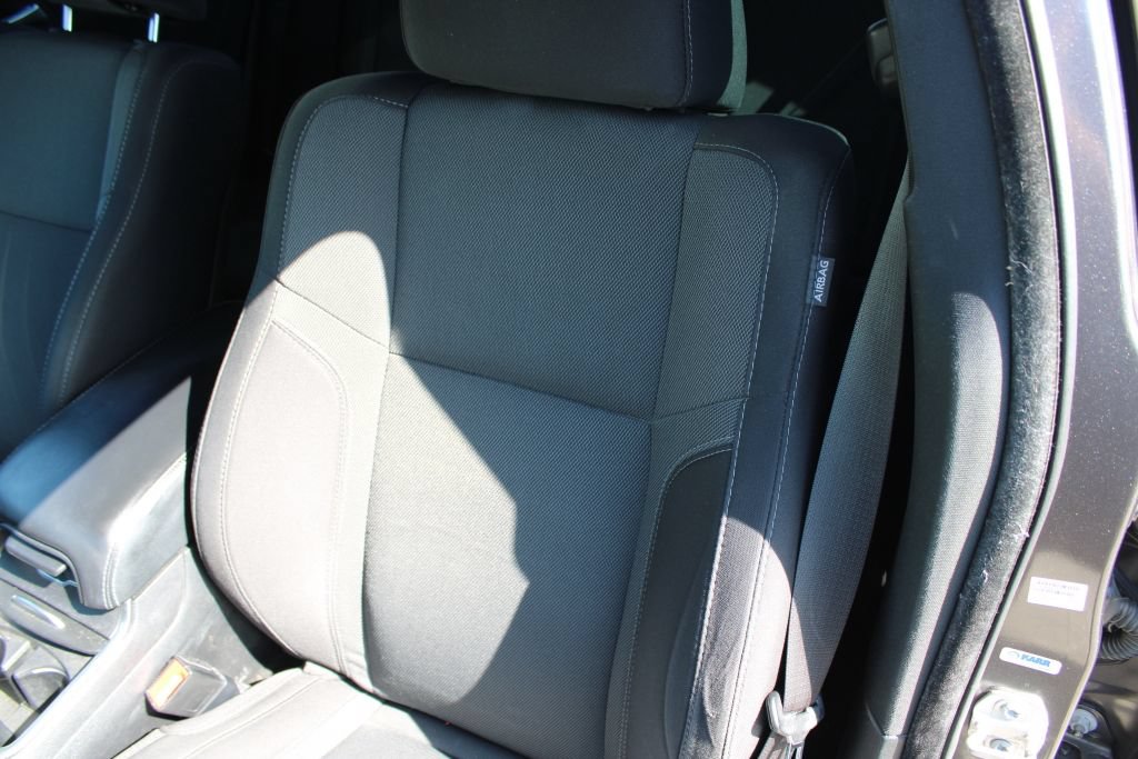 Used 2016 Dodge Charger SXT RWD image 16
