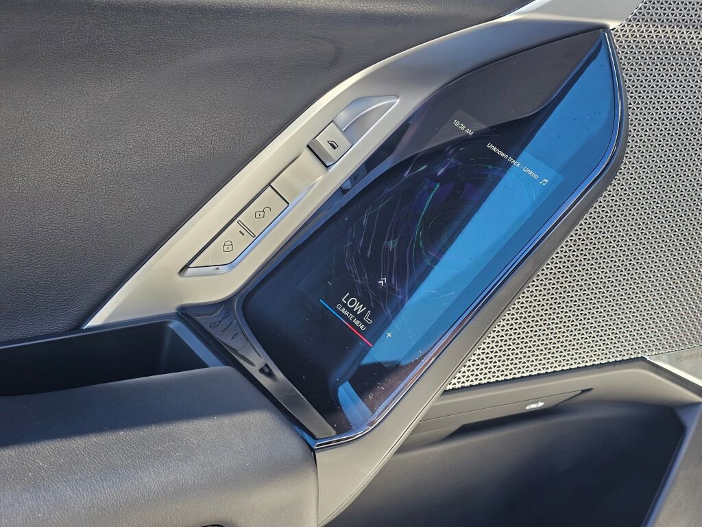 Used 2024 BMW 740i xDrive image 17