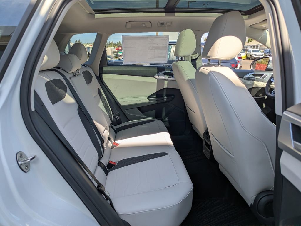 New 2026 Volkswagen Taos SE AWD/4WD image 31