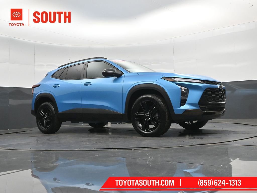 Used 2025 Chevrolet Trax ACTIV w/ Driver Confidence Package image 35