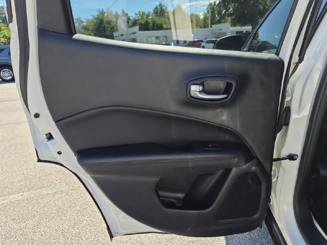 Used 2021 Jeep Compass Latitude FWD image 26