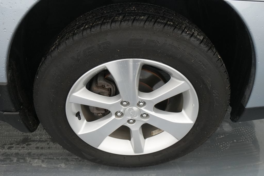 Used 2014 Subaru Outback 2.5i Limited AWD/4WD image 9