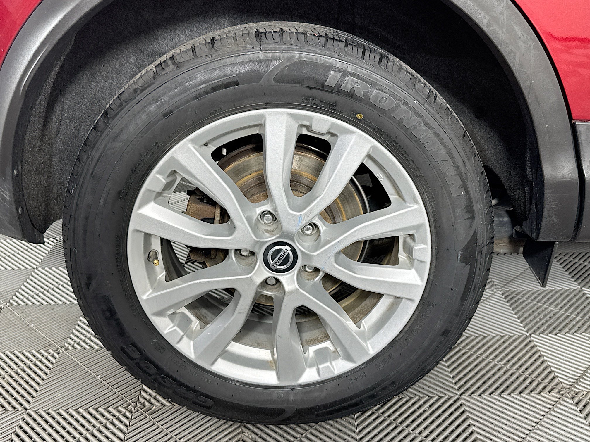 Used 2020 Nissan Rogue Sport SV w/ All-Weather Package AWD/4WD image 31