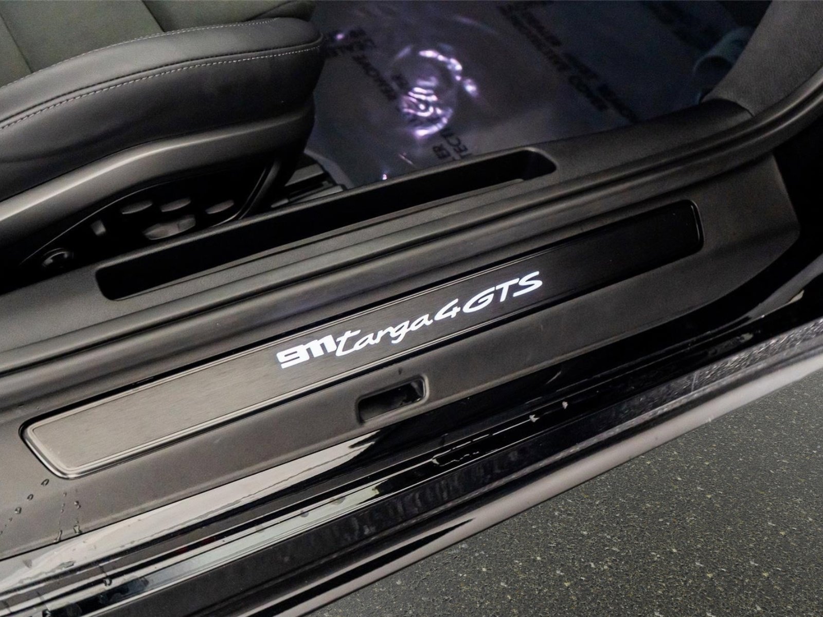 Used 2024 Porsche 911 Targa 4 GTS image 34