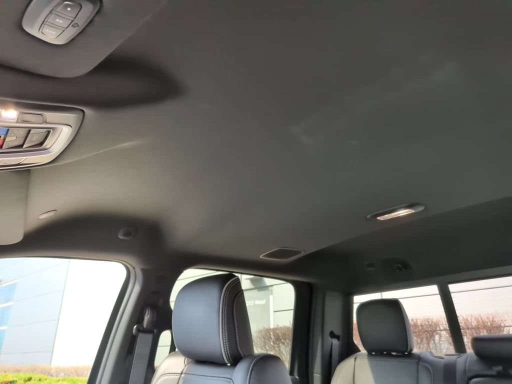 Used 2024 RAM 2500 Rebel w/ Safety Group AWD/4WD image 33