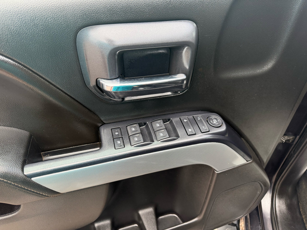 Used 2015 Chevrolet Silverado 1500 LT w/ All Star Edition image 12