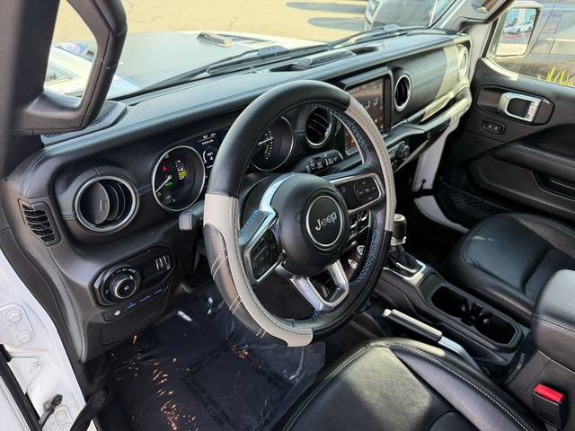 Used 2023 Jeep Wrangler Unlimited Rubicon 4xe w/ Cold Weather Group AWD/4WD image 14
