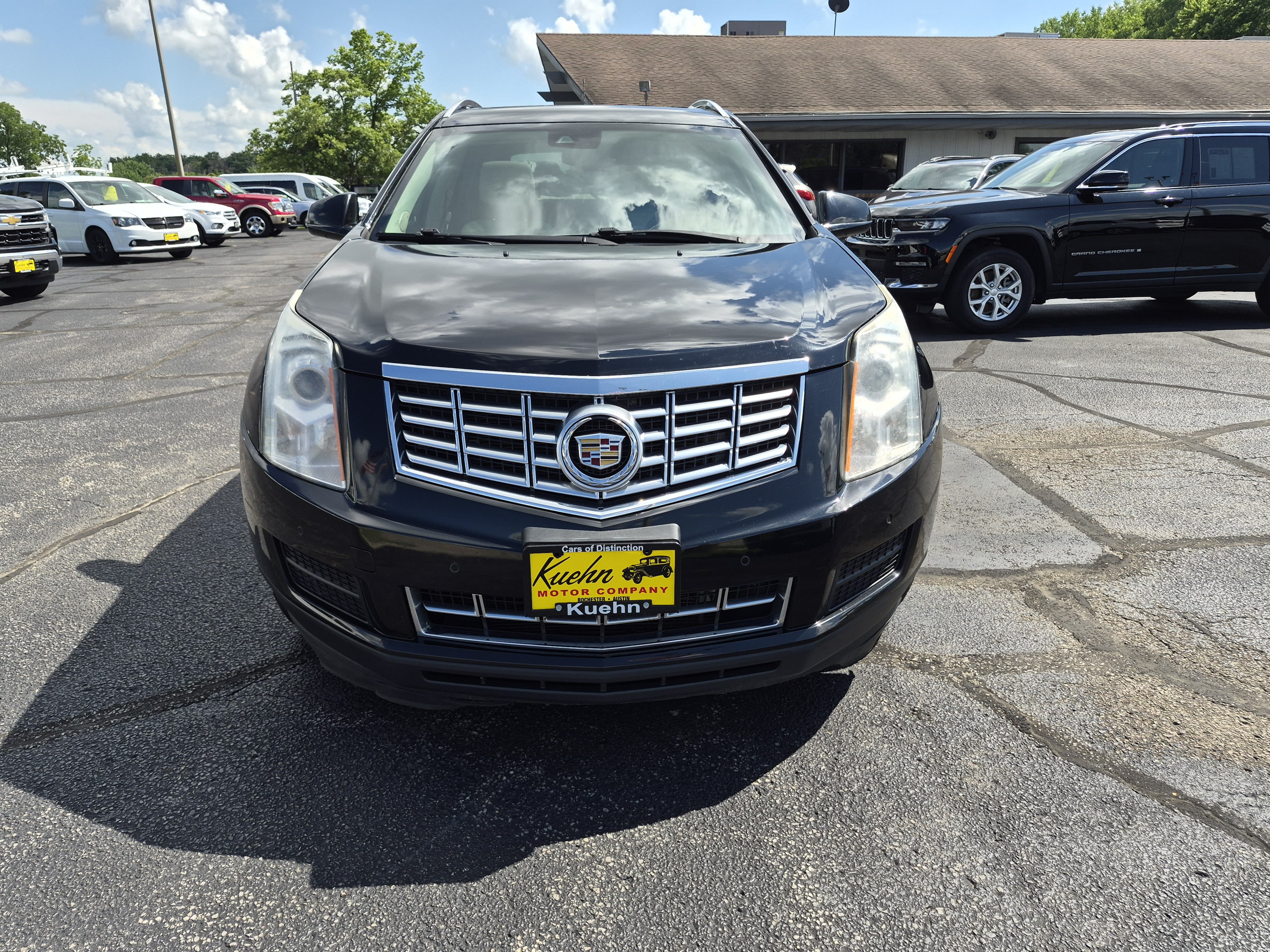 Used 2015 Cadillac SRX Luxury w/ Driver Awareness Package AWD/4WD image 3