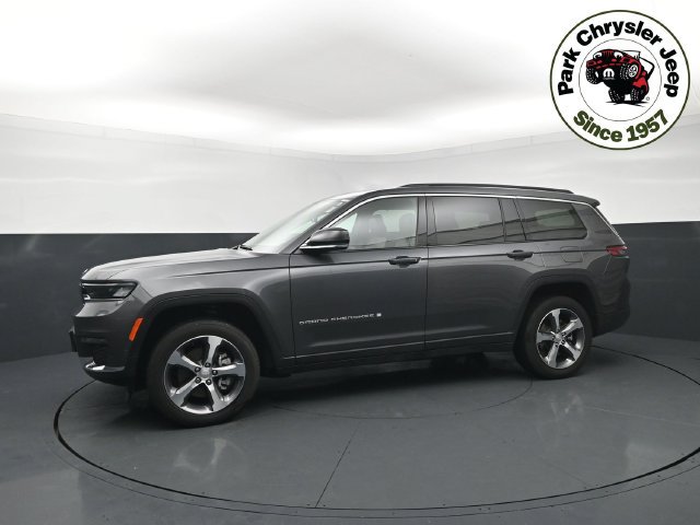 Used 2025 Jeep Grand Cherokee L Limited w/ Luxury Tech Group II AWD/4WD image 2