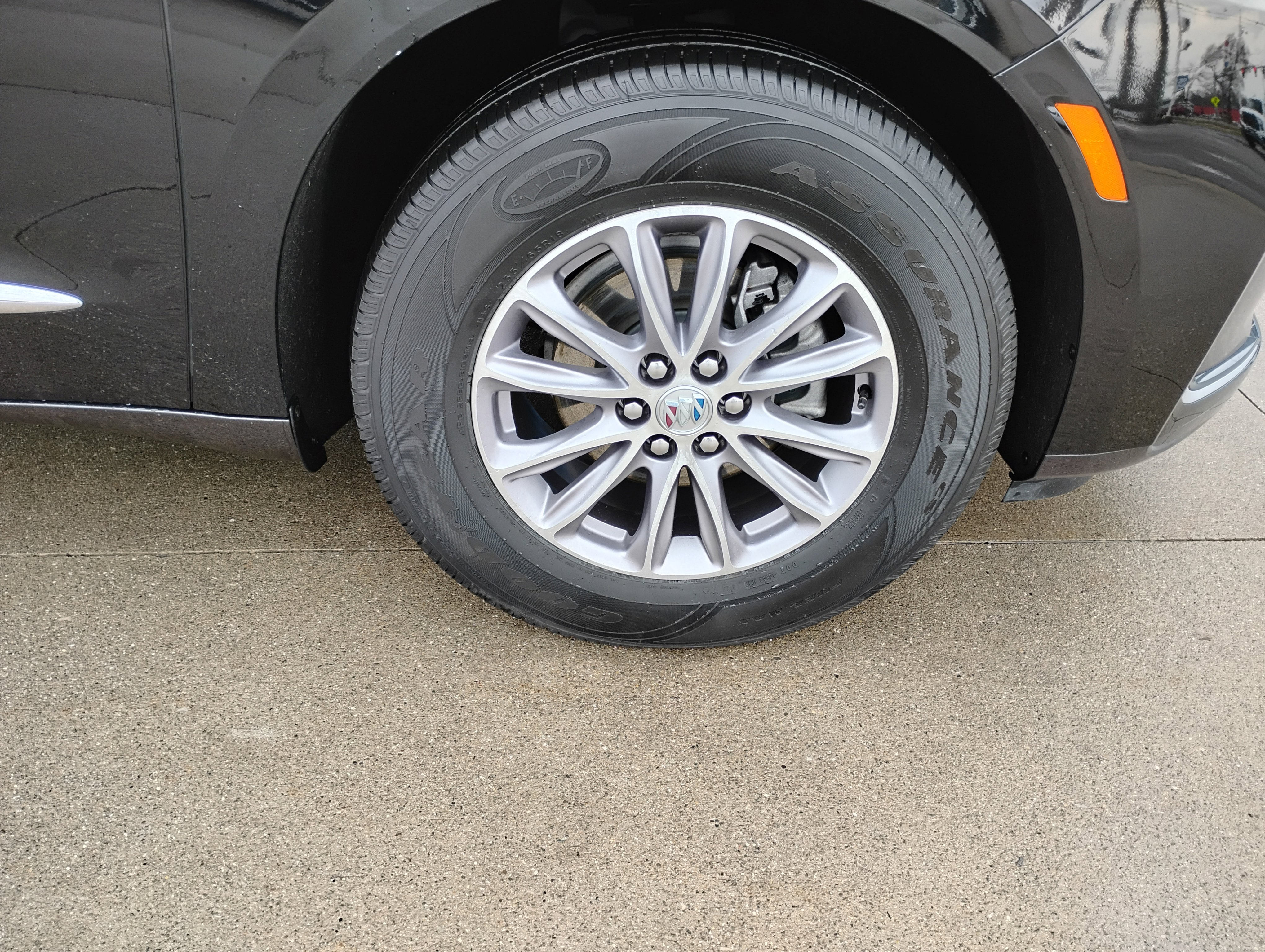 Used 2024 Buick Enclave Essence w/ Trailering Package, 5000 lbs. image 27