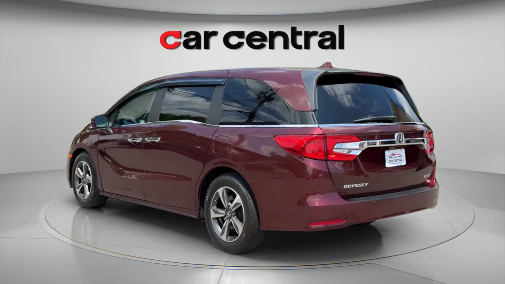 Used 2019 Honda Odyssey Touring image 3