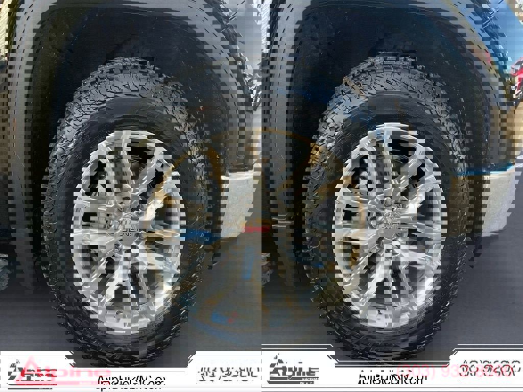 Used 2022 GMC Sierra 1500 SLT w/ SLT Premium Plus Package image 14